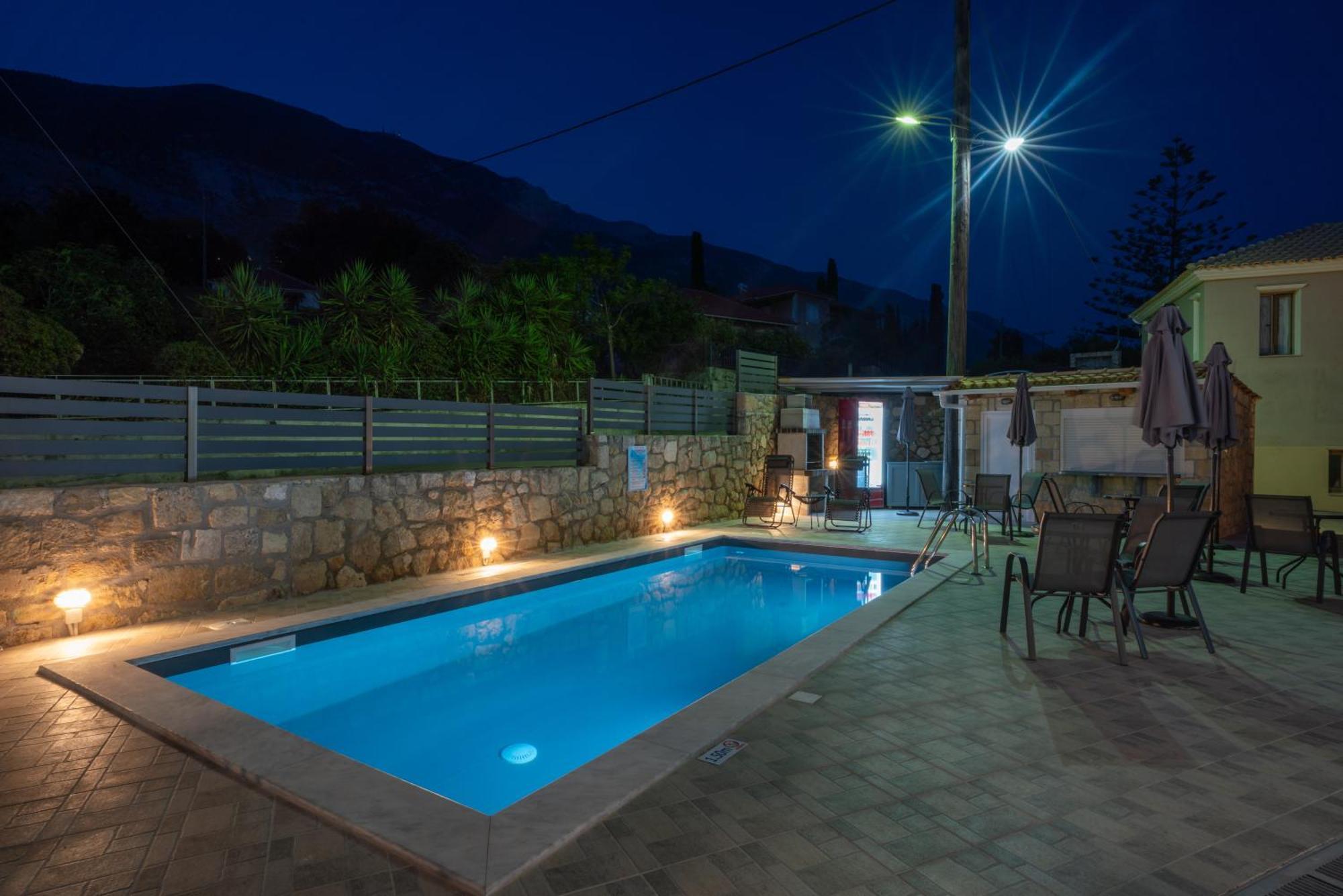 Sirines Apart otel Vlachata Dış mekan fotoğraf